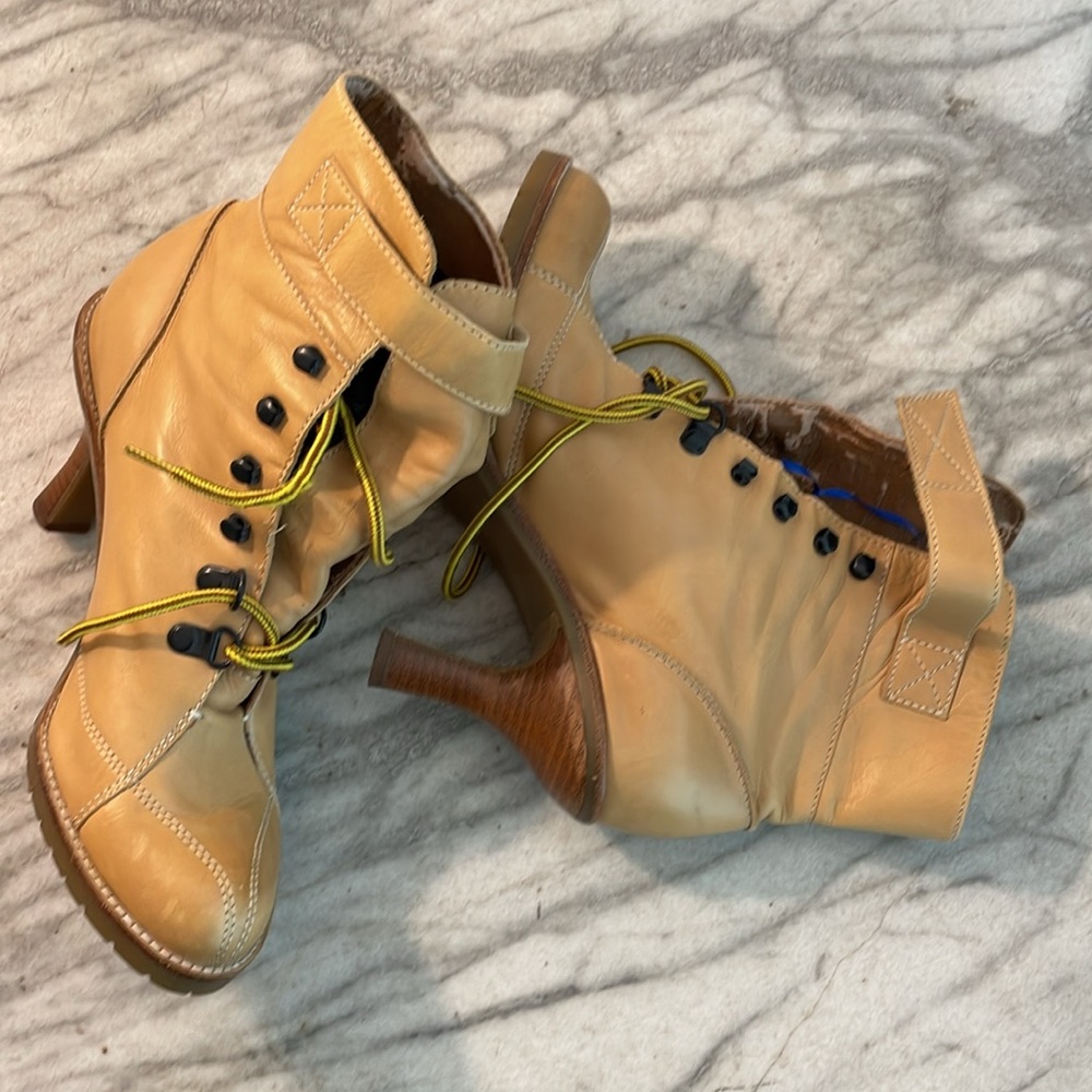 Nine West leather ankle boots skate platform  STYLE  lace up boots 7.5 READ